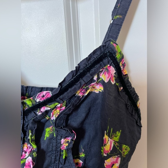 Brand new Hollister Peplum babydoll top / floral ruffle size small - Picture 6 of 8